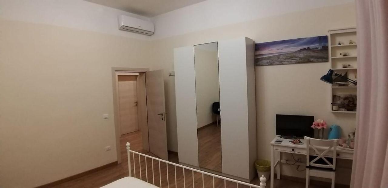 La Casa Dei Nonni Apartment Livorno Exterior foto